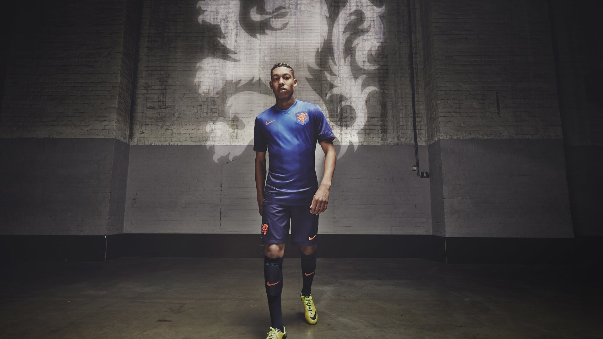 “安赫尔·巴尔博萨的反应敏捷性与突破爆发力,成为美洲狮队的秘密武器”