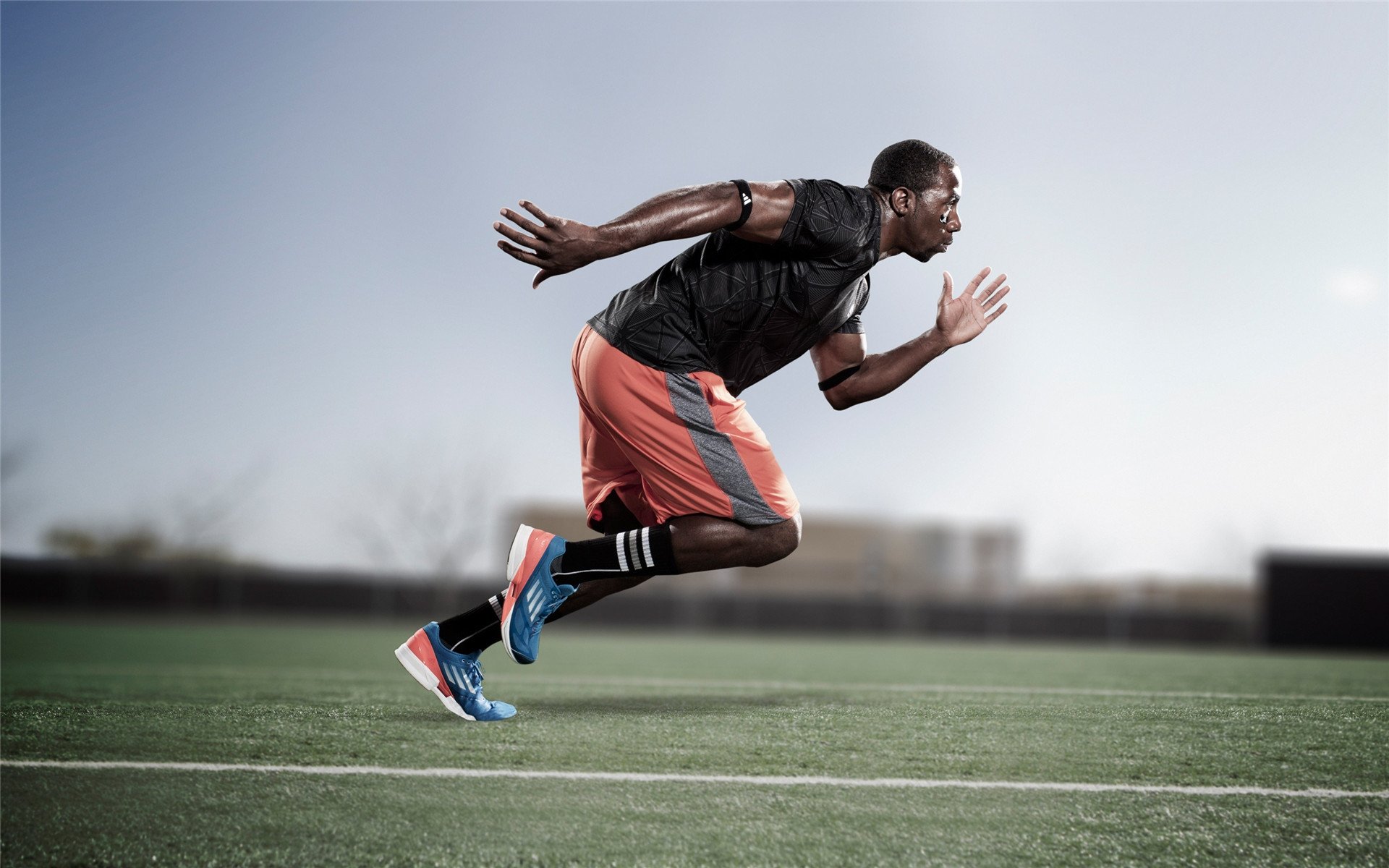 “马科斯·莫奇的战术执行力与快速反应,为美洲狮队带来强大优势”