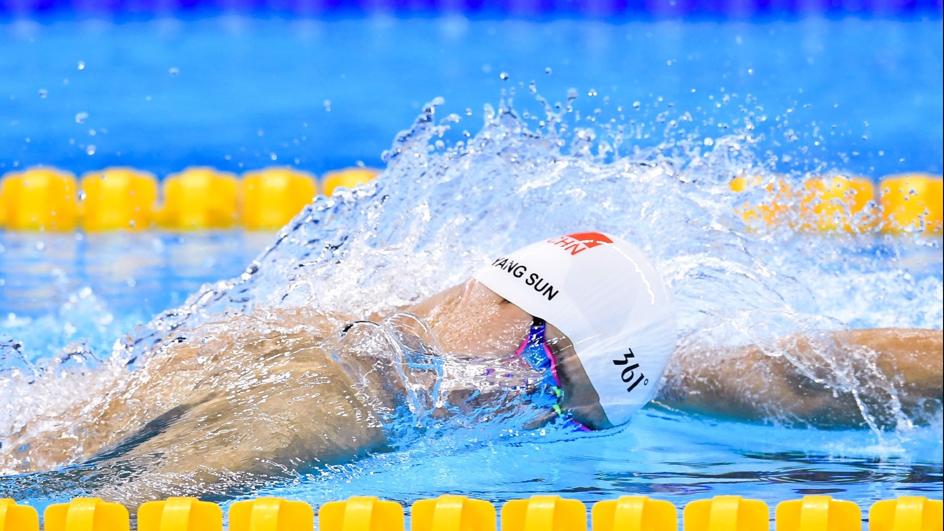 九游娱乐APP-出发反应最快选手冲刺力强，反应最快的职业选手