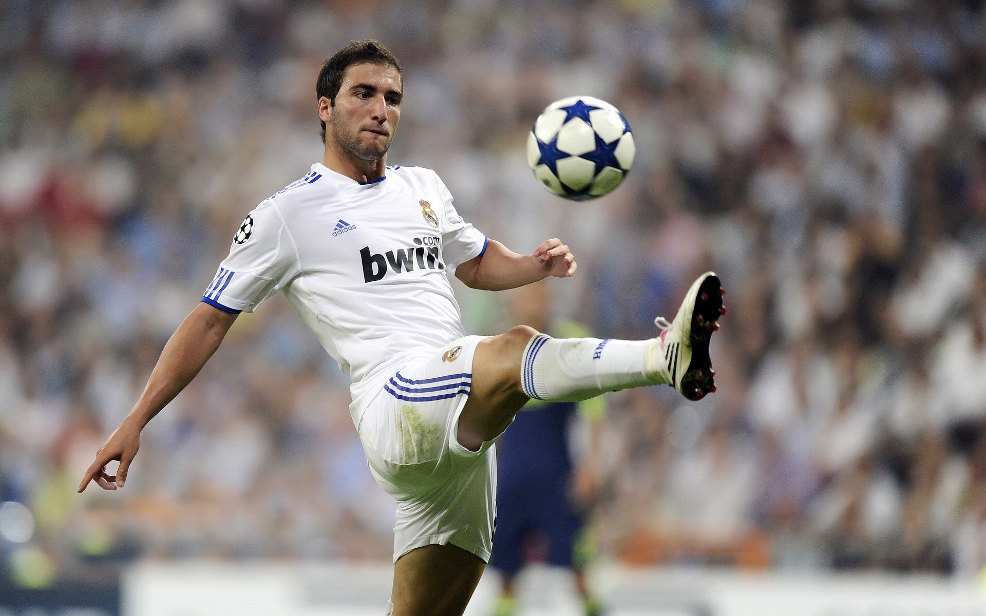 九游娱乐(jiuyou)官网-中国足球联赛赛事直播技术水平提升，中国足球顶级联赛直播